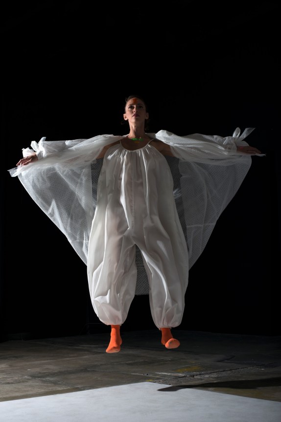 RemainInLight-DancerJump